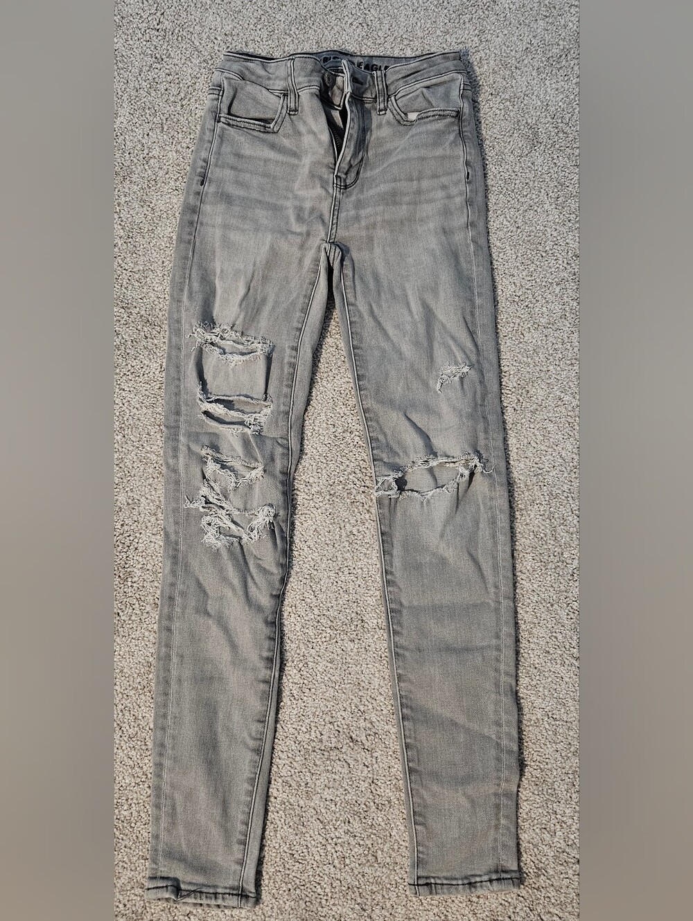 Juniors American Eagle Size 00 Distressed Jeans